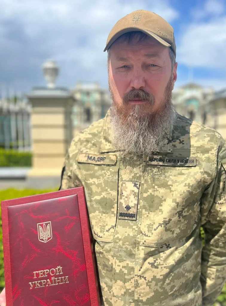 Мадяр Биография: путь к успеху и личные подробности